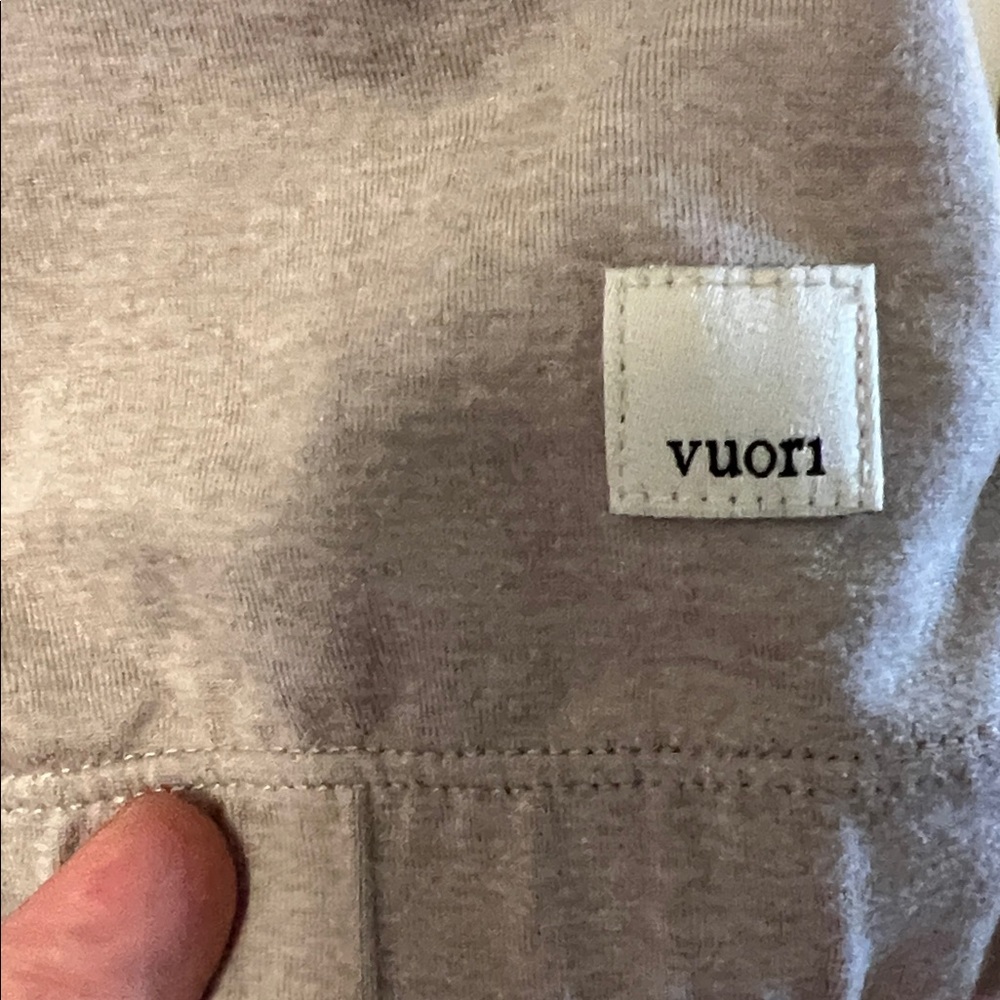 Vuori halo half zip Pullover SZ L in sand - Picture 2 of 9